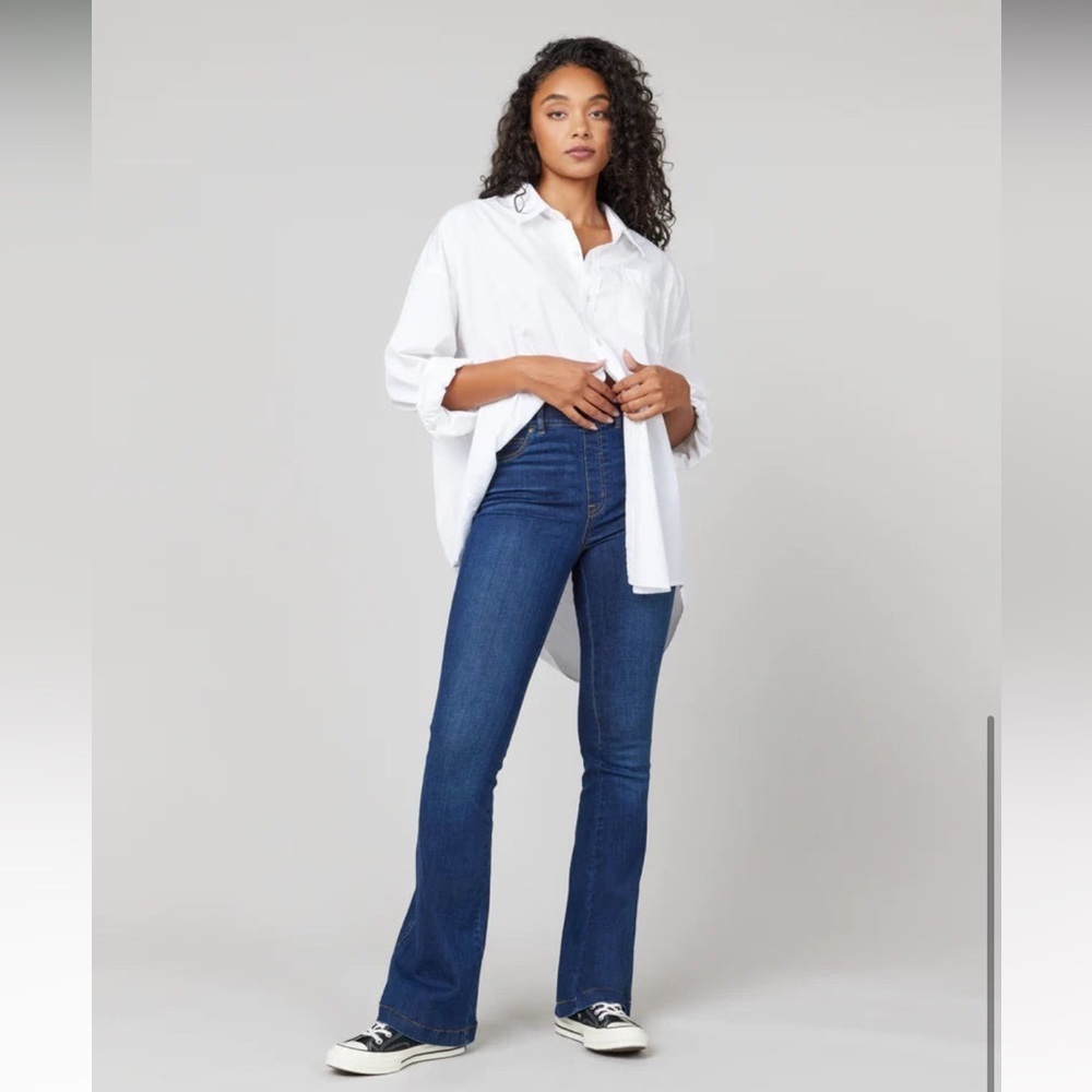 Spanx Denim Flare Petite Jeans Pull On S